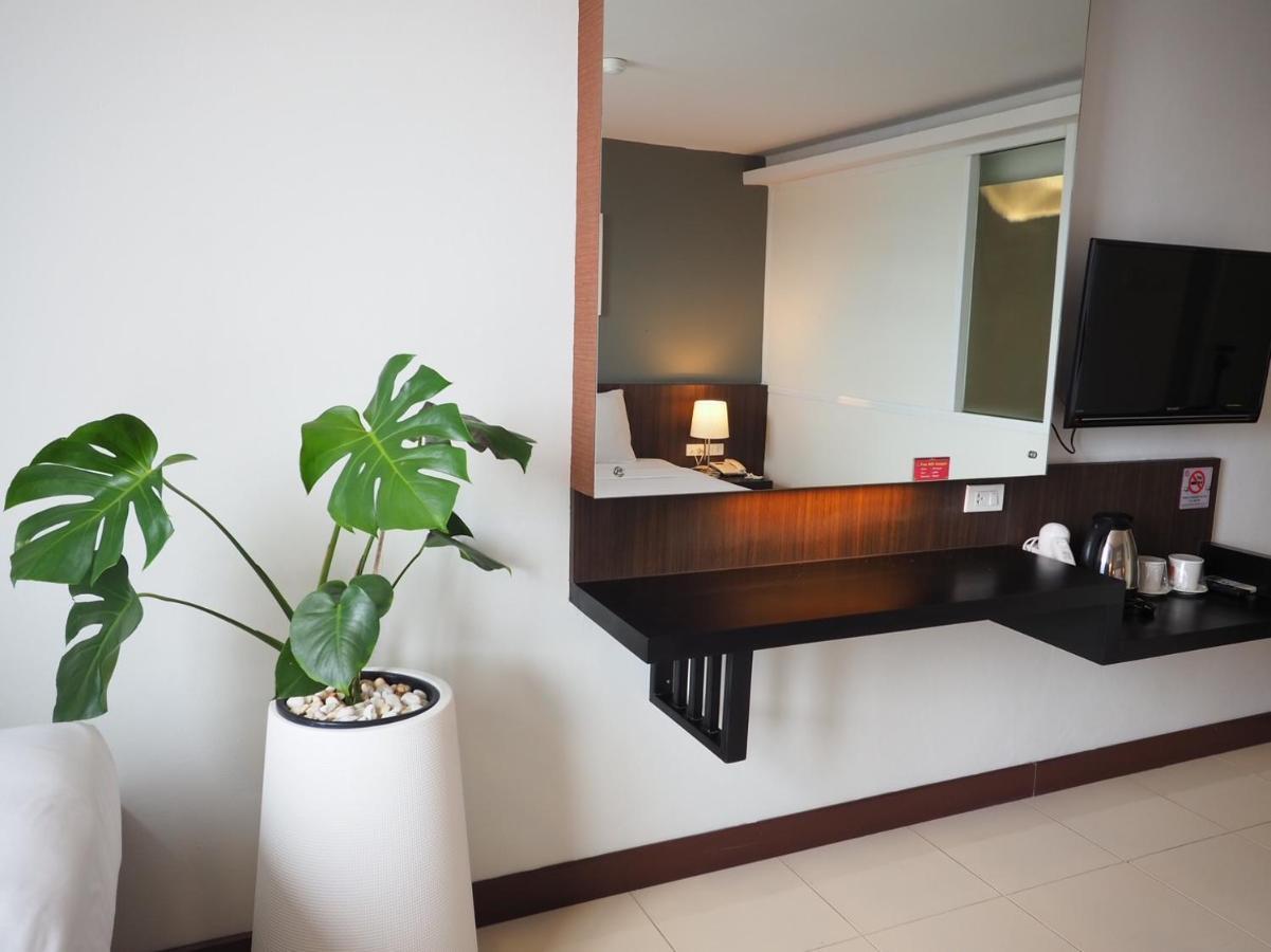Pb Grand Hotel Hat Yai Exterior foto
