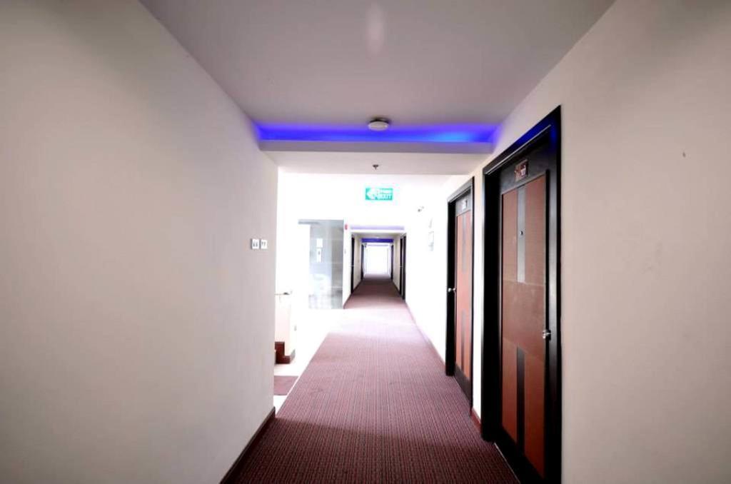 Pb Grand Hotel Hat Yai Exterior foto